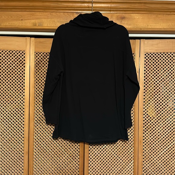 Women’s Calvin Klein Performance Cowl Neck Top in BLACK.  2X.   (546) - Picture 4 of 4